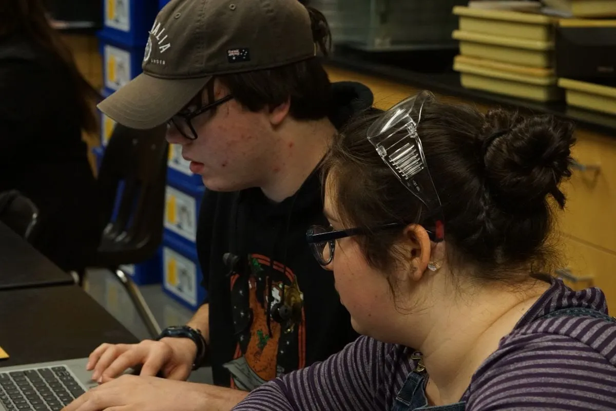 spartronics students working