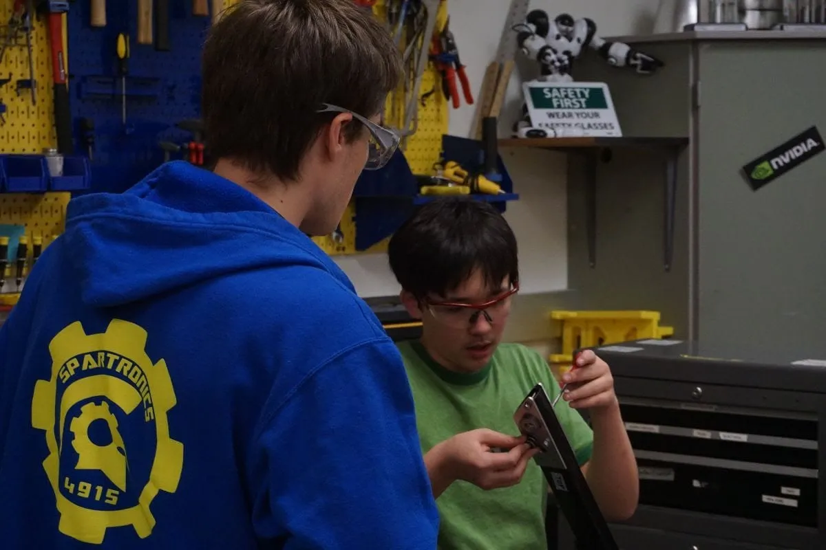 Spartronics students working